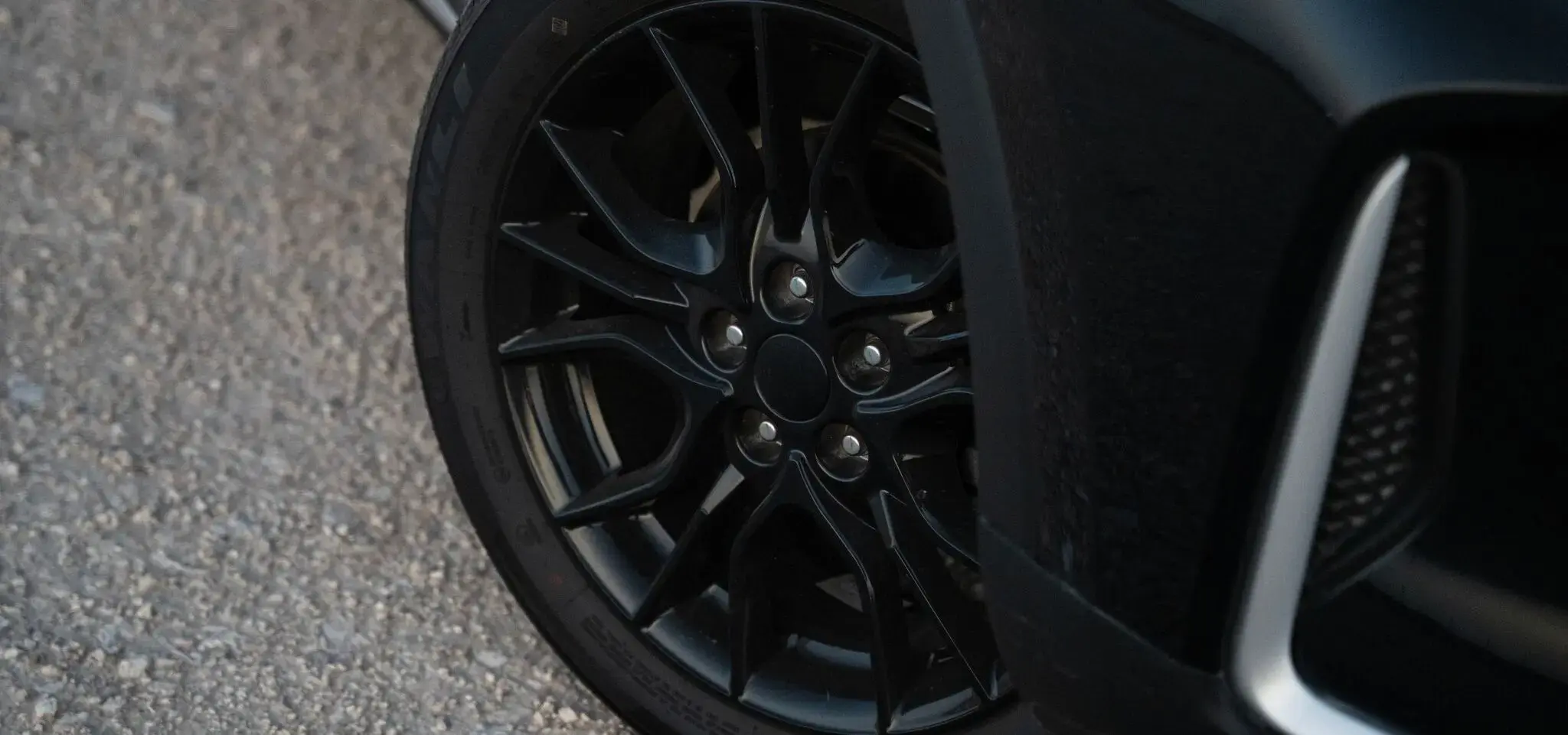 Elegant Black 18-Inch Alloy Wheels